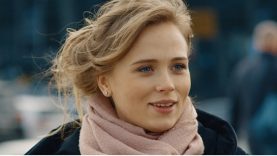 💔😢Через 25 лет совместной жизни решил поменять жену на молоденькую девицу  💔😢